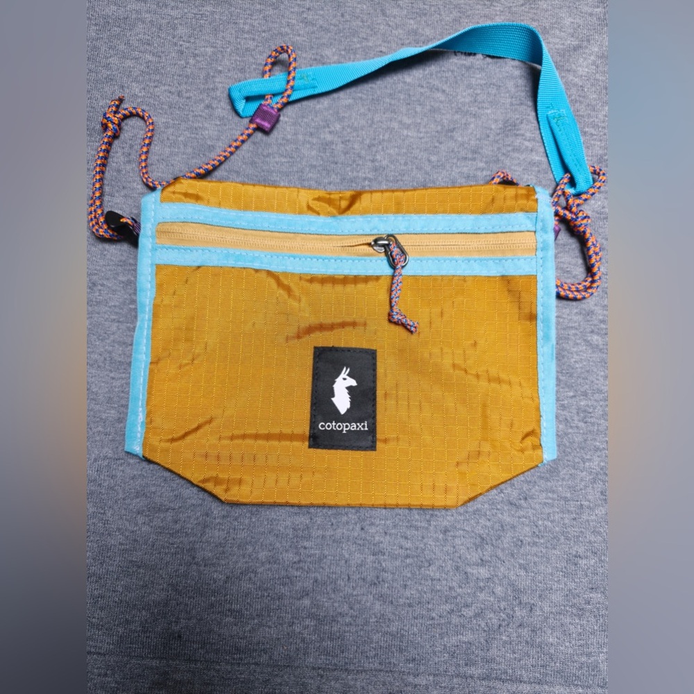 Cotopaxi Mustard & Light Blue Sling Bag Crossbody 2L